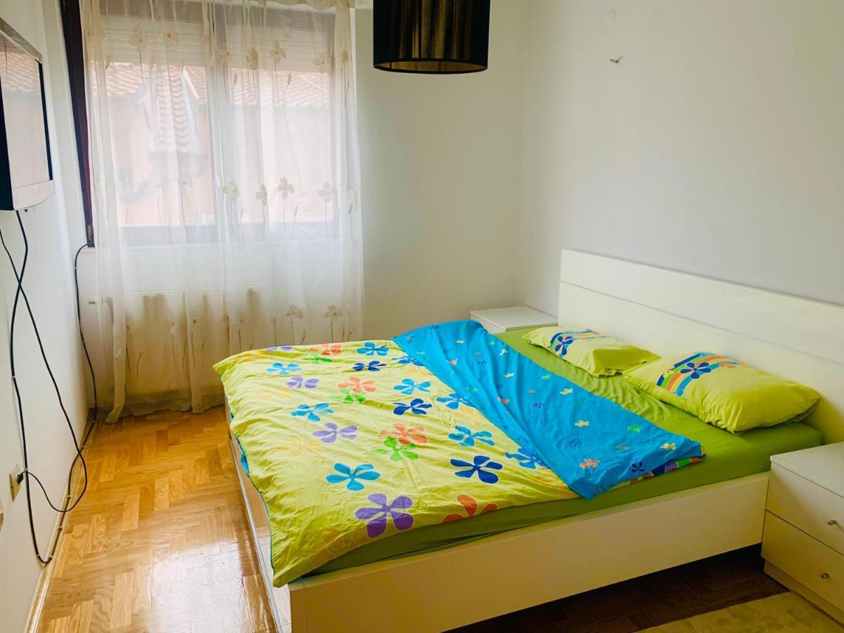 Cozy City Center Apartment Призрен Экстерьер фото